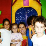 Cantinho Feliz: crianças com a Marcela Jujuba do Tititi Tatatá